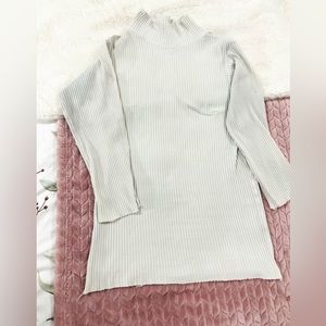 Beautiful knit sweater